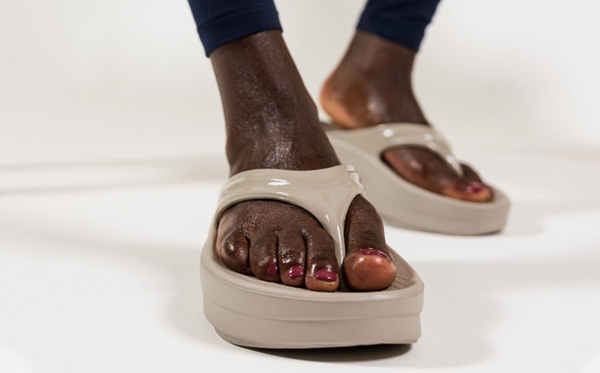 Women's OOmega OOlala Sandal - Nomad - Image 10